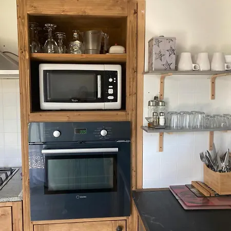 Appartement 6 Pers Entre Lacs Et Montagnes - Piscine Et Jardin