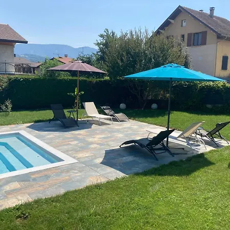 6 Pers Entre Lacs Et Montagnes - Piscine Et Jardin Appartement *